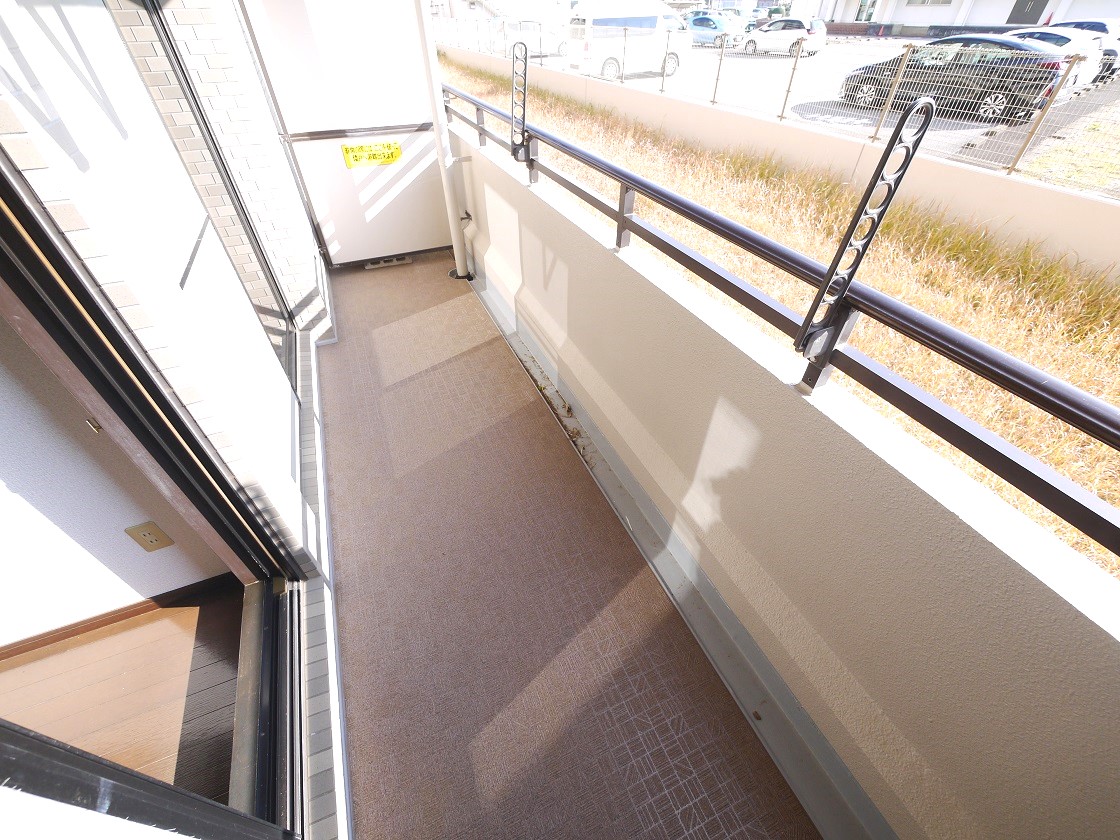 バルコニーで毎日のお洗濯もラクラク快適です