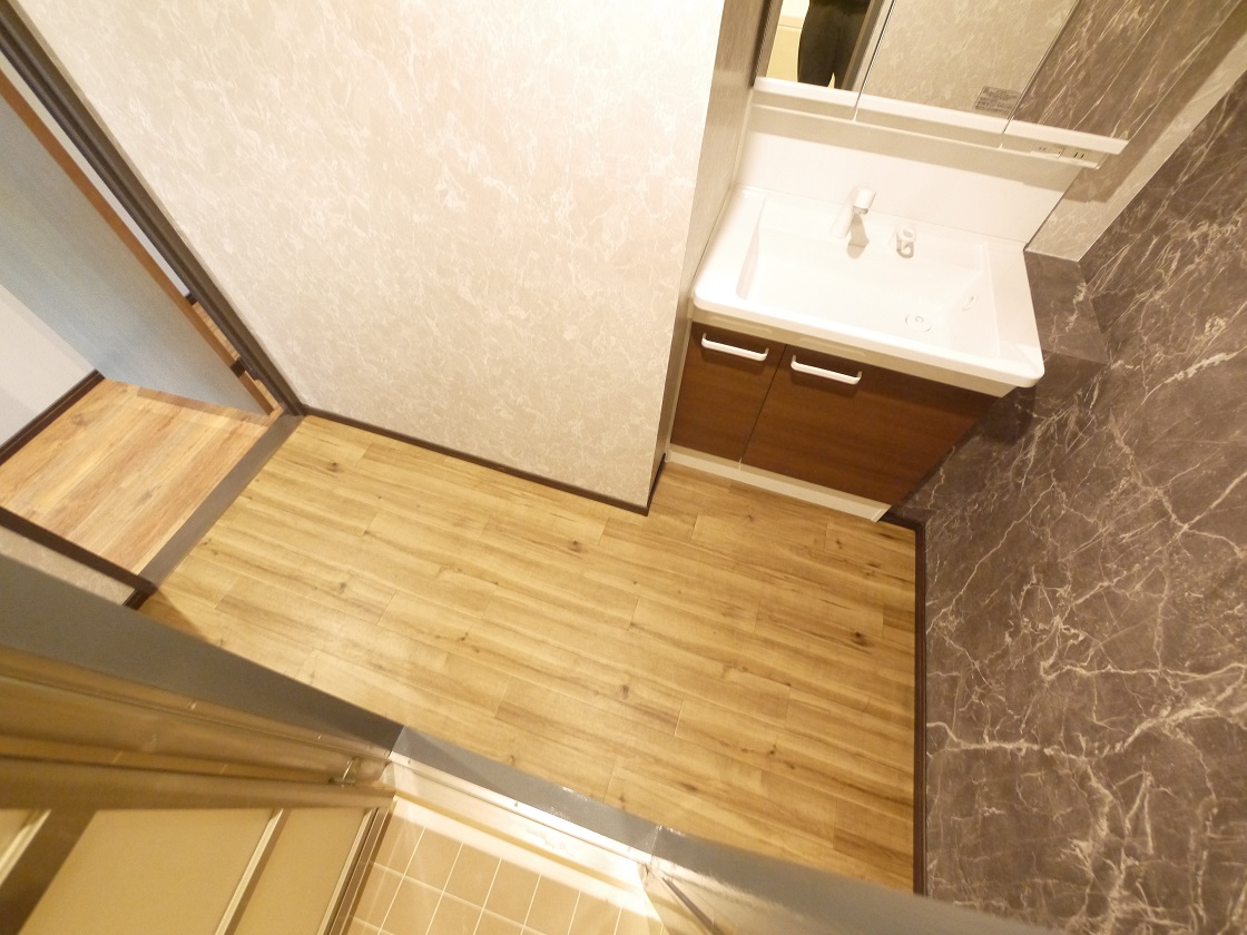 上質な洗面空間がゆとりの時間を演出します