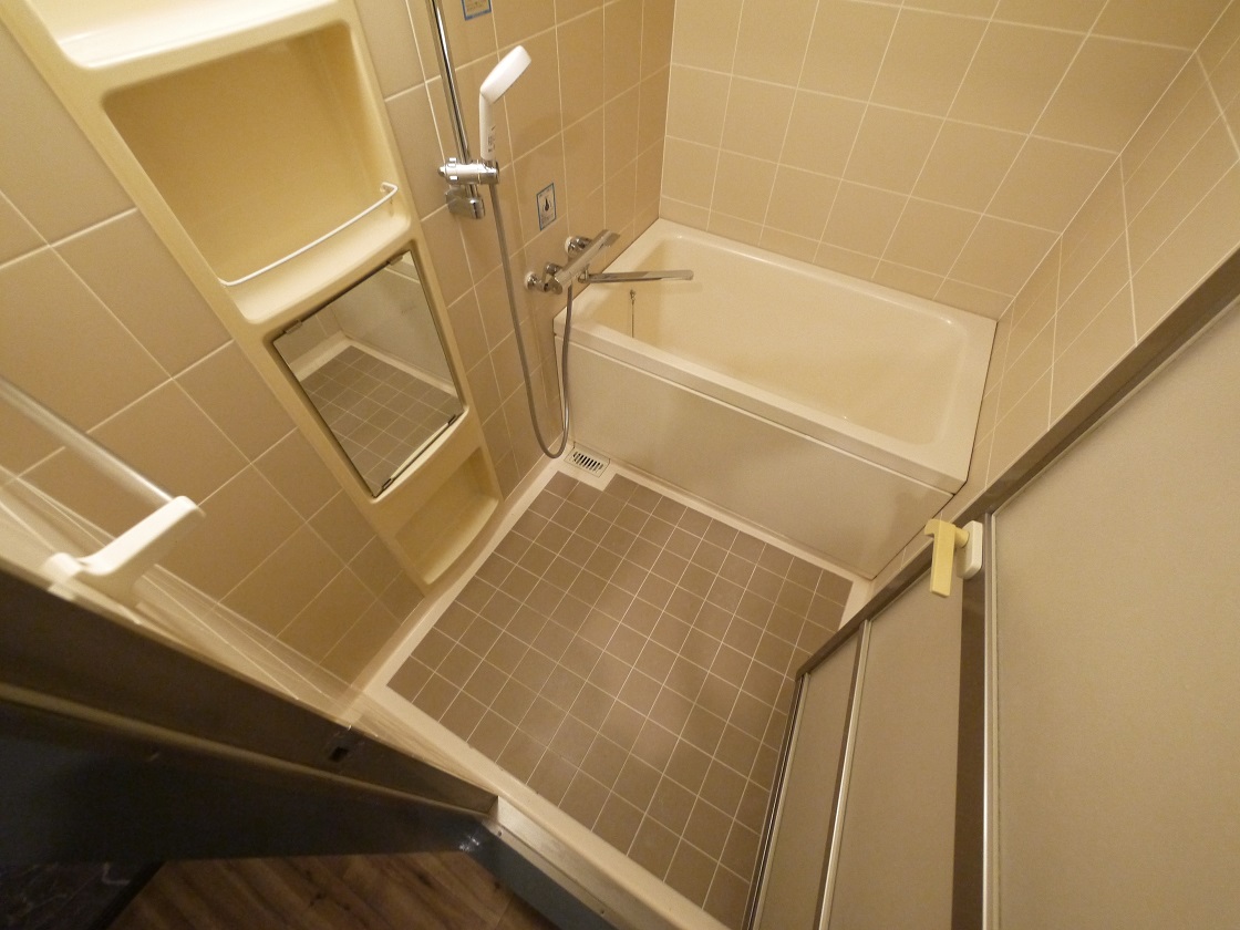 一日の疲れを癒す浴室は心地よいバスタイムを実現